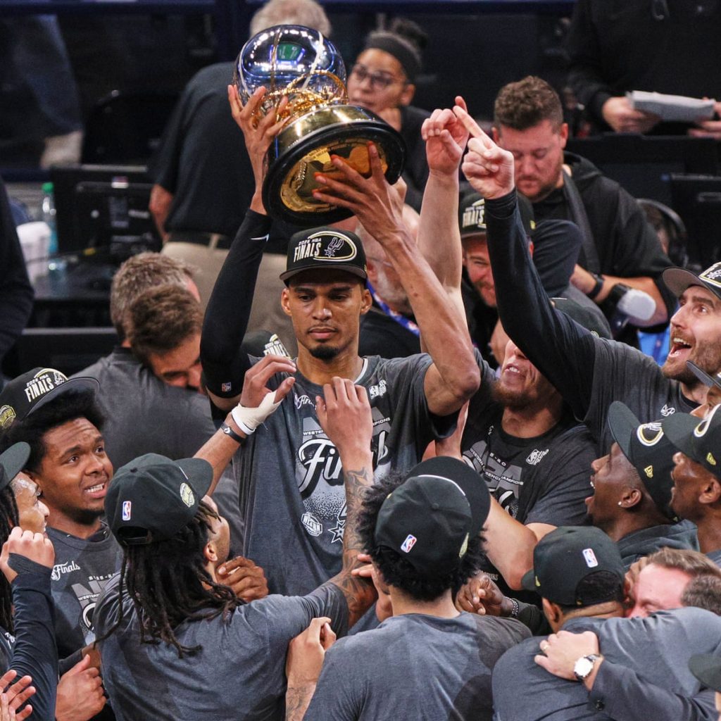 Spurs beat reigning champions Thunder in Game 7 to set up NBA finals date with Knicks