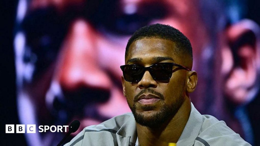 'Soldier' Joshua standing strong for friends' parents